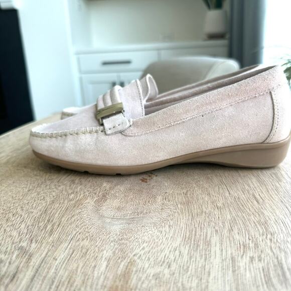 Piero Masetti Women's Blush Suede Leather Mocassin Loafers NWT, Size 9 - Picture 3 of 6